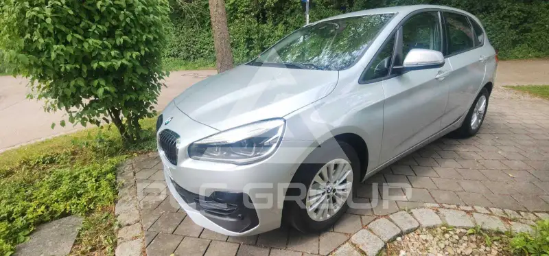 2020 BMW 220