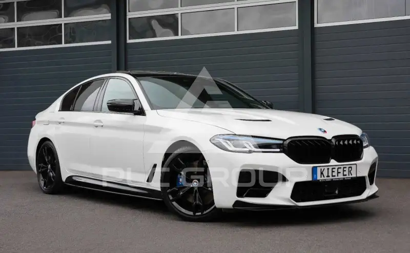 2020 BMW 550M
