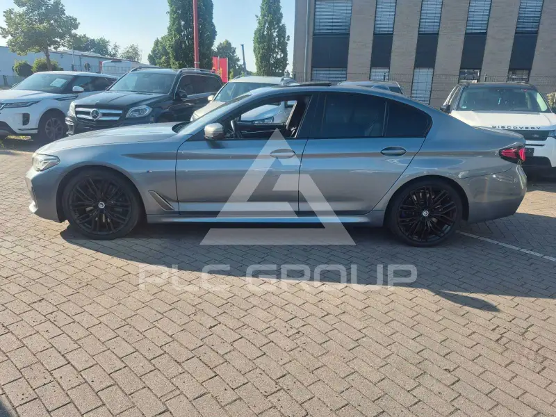 2020 BMW 550M