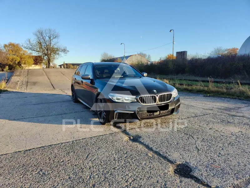 2020 BMW 550M
