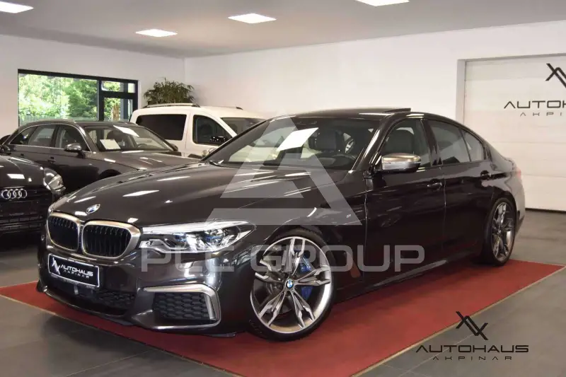 2020 BMW 550M