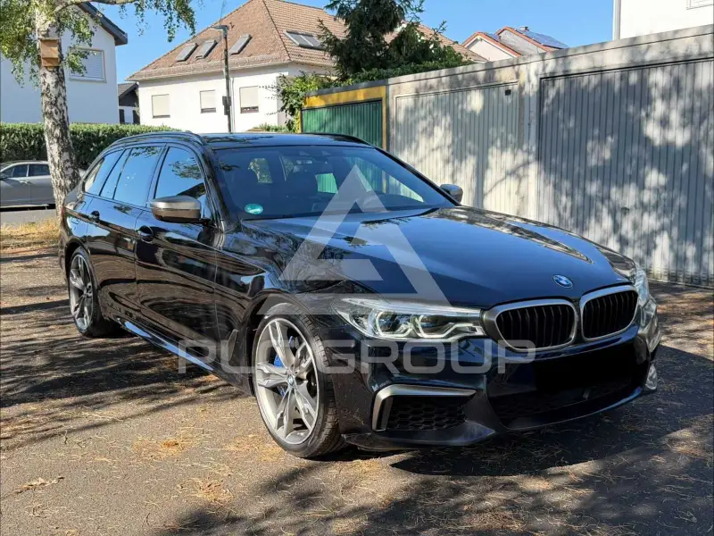 2020 BMW 550M