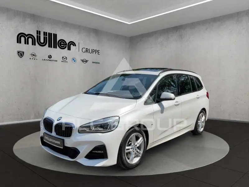 2020 BMW 220