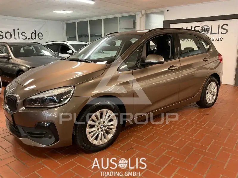 2020 BMW 218