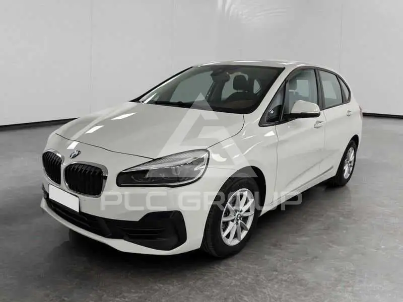 2020 BMW 218
