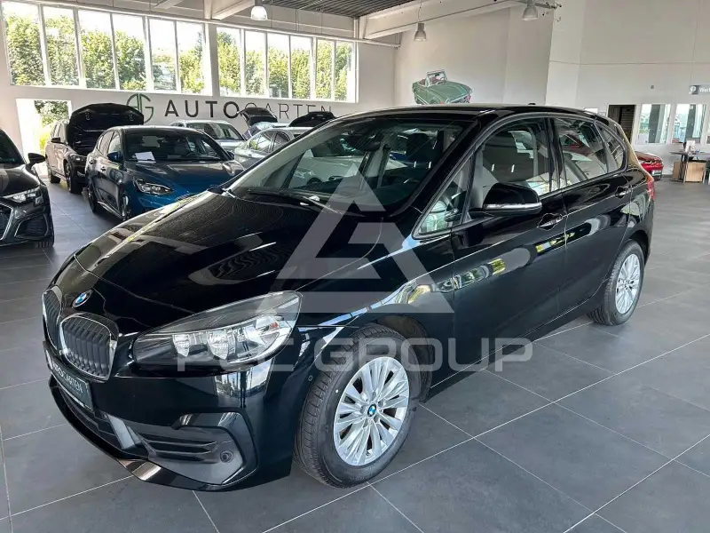 2020 BMW 218