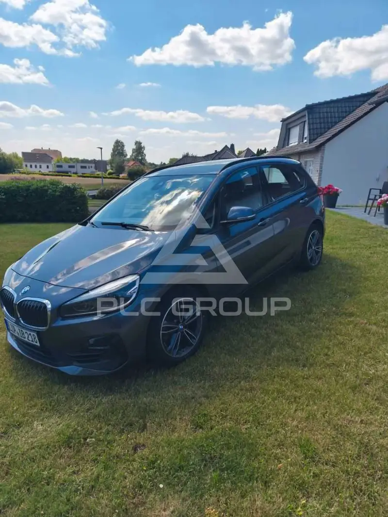 2020 BMW 218