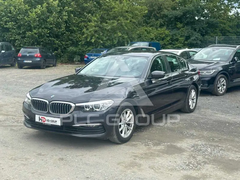 2020 BMW 518