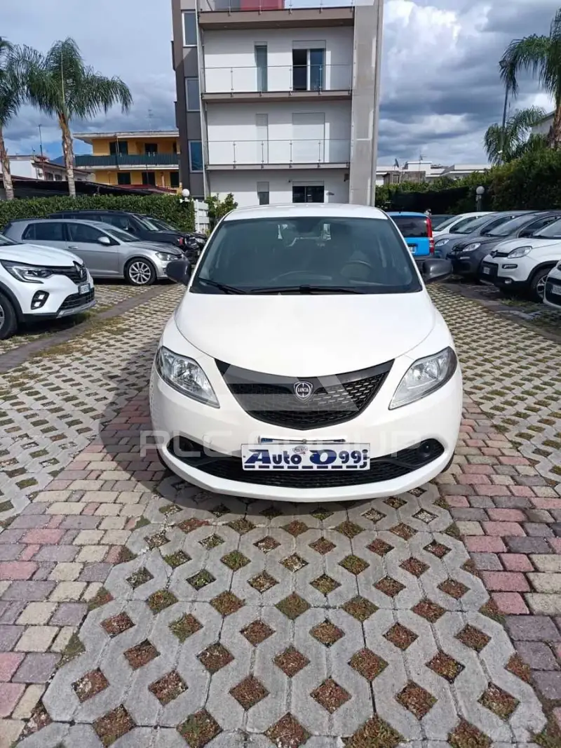 2020 Lancia YPSILON