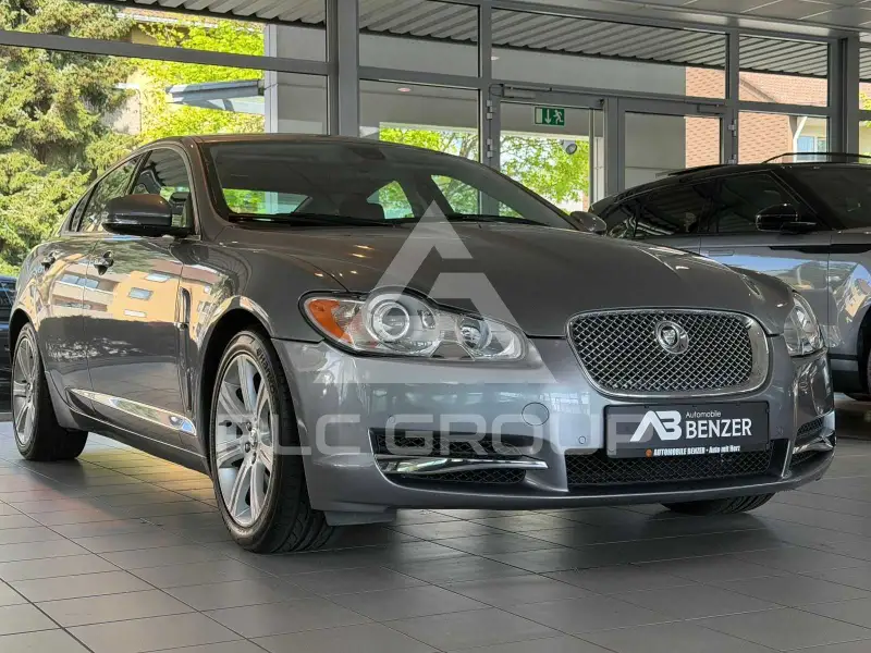 2010 Jaguar XF