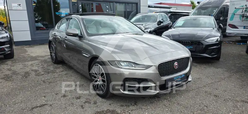 2020 Jaguar XE