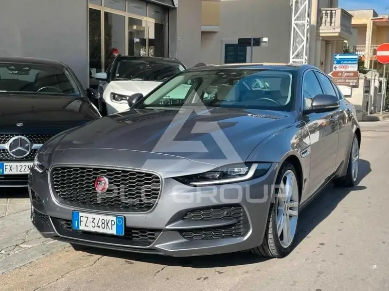 2020 Jaguar XE