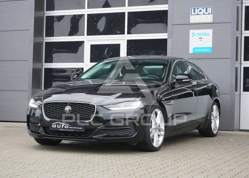 2020 Jaguar XE