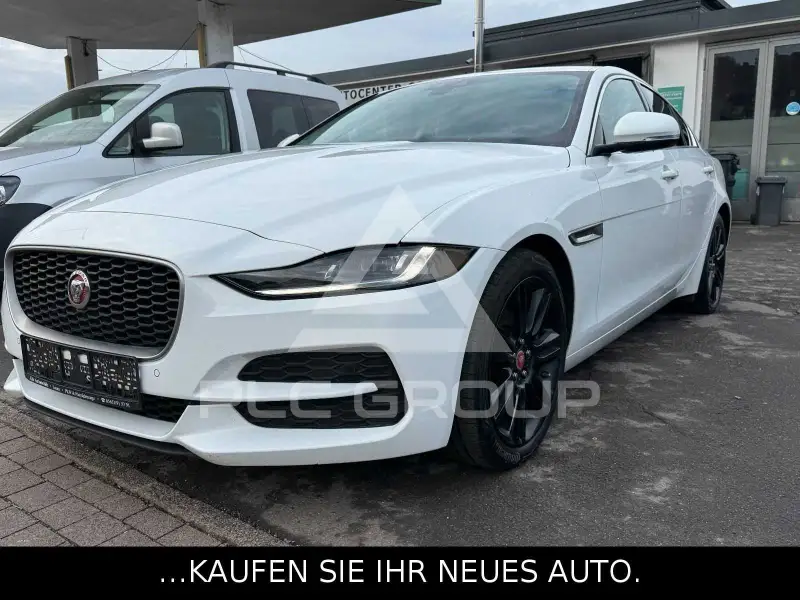 2020 Jaguar XE