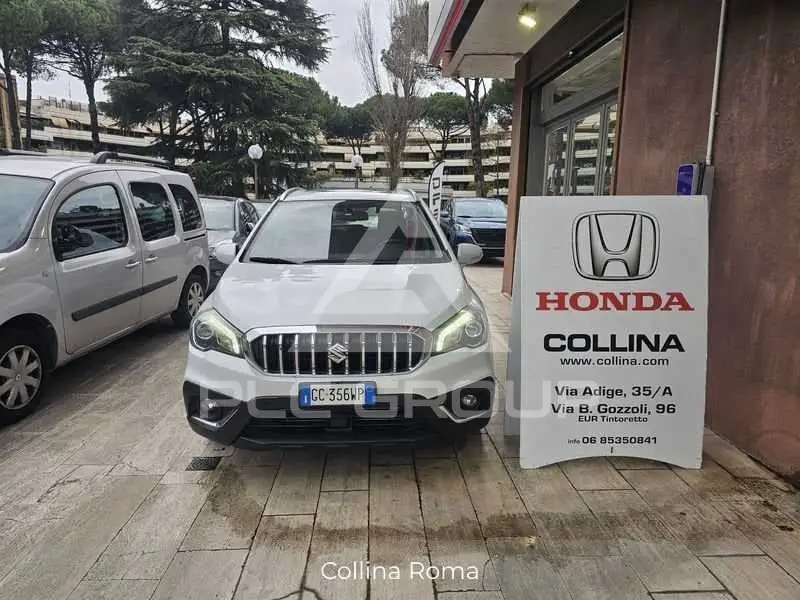 2020 Suzuki Across