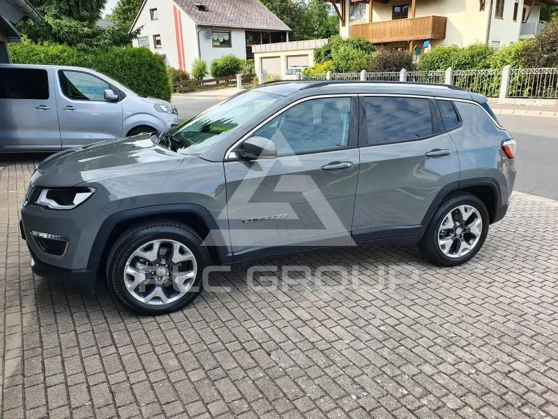 2020 Jeep COMPASS