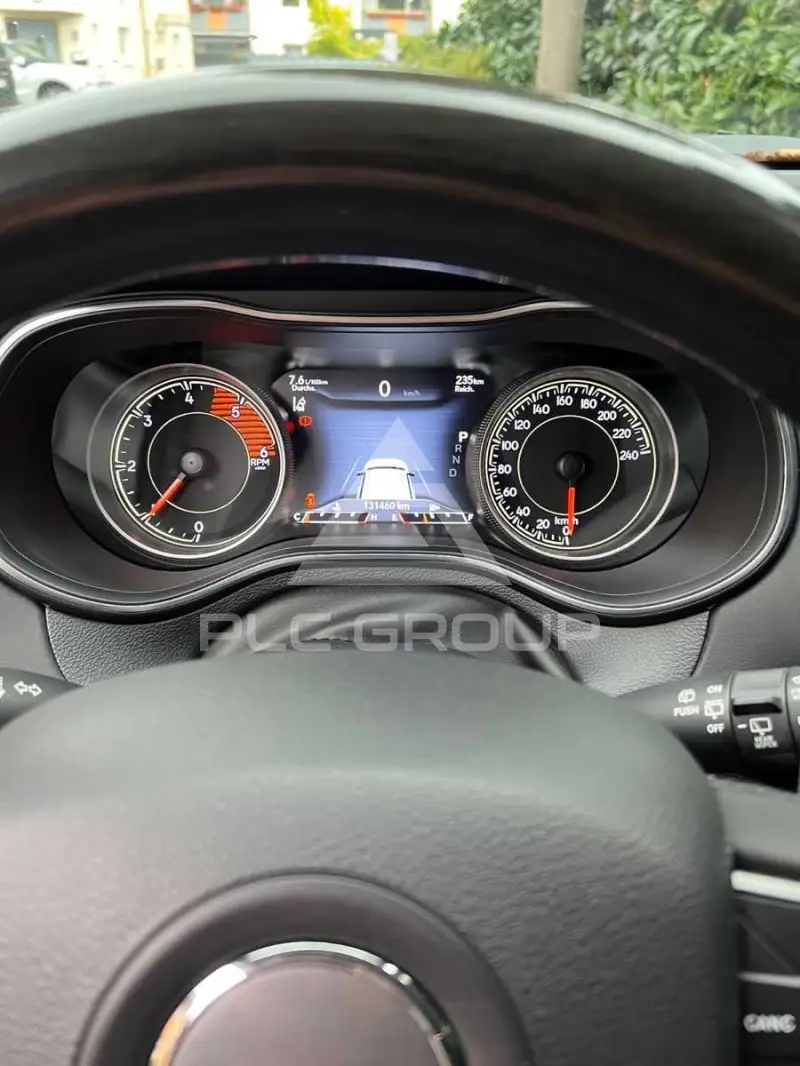 2020 Jeep CHEROKEE