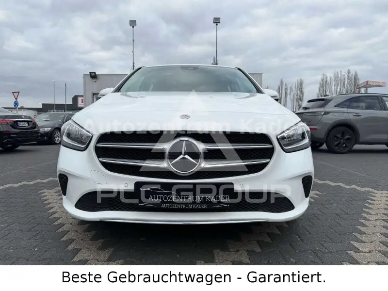 2020 Mercedes Benz B 200