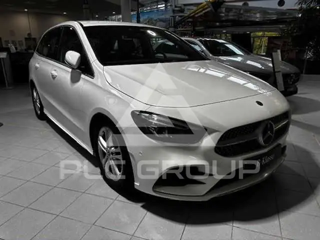 2020 Mercedes Benz B 200