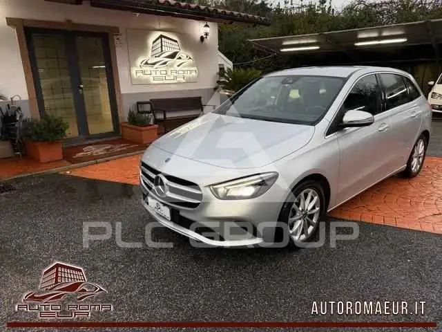 2020 Mercedes Benz B 200