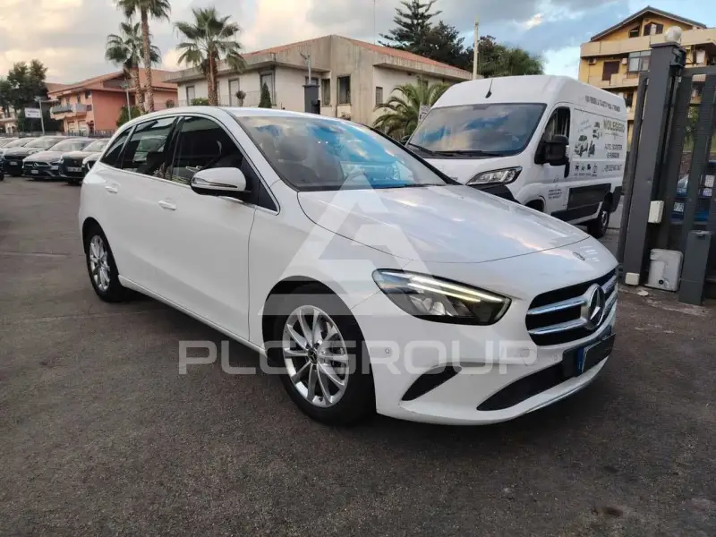 2020 Mercedes Benz B 200