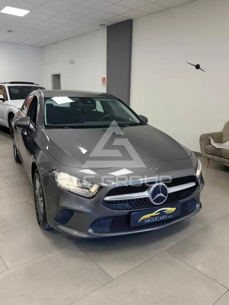 2020 Mercedes Benz A 180