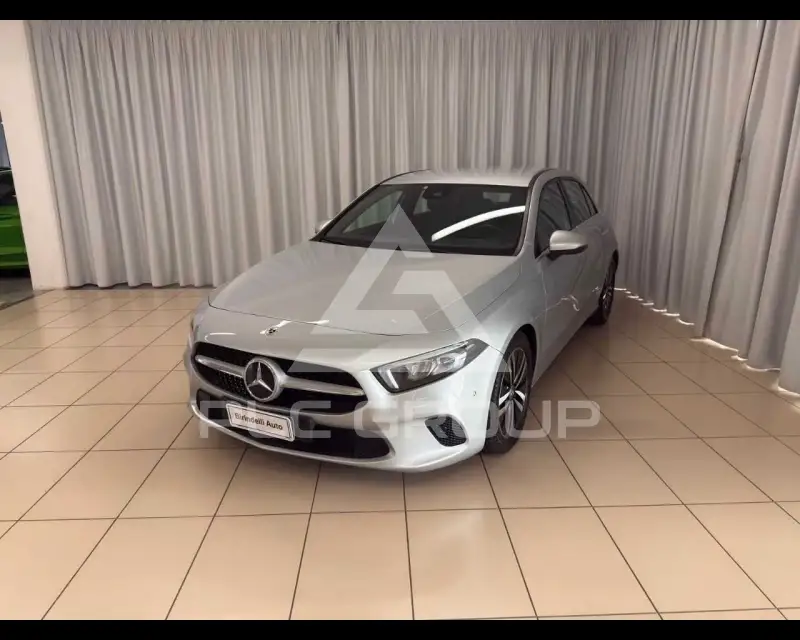 2020 Mercedes Benz A 180