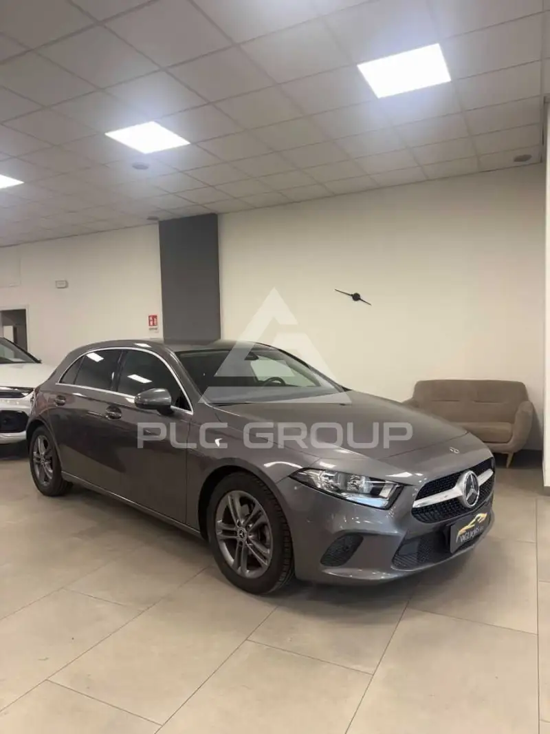 2020 Mercedes Benz A 180
