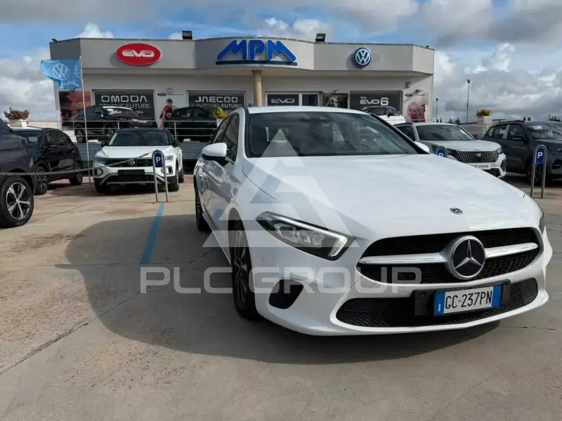 2020 Mercedes Benz A 180