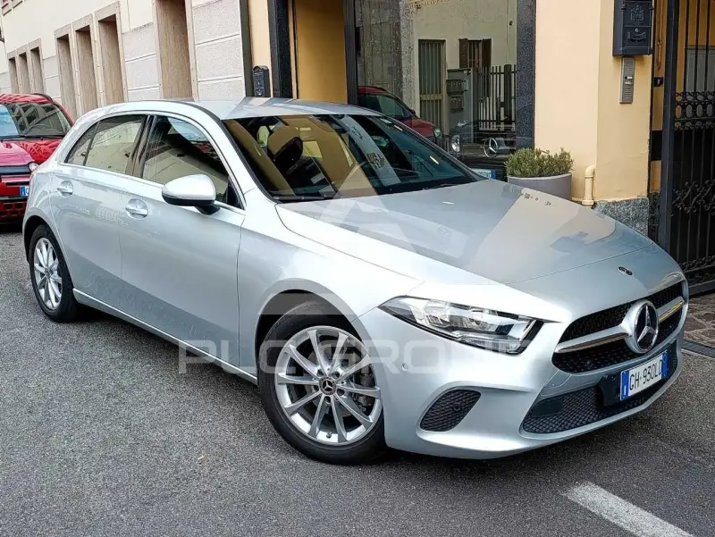 2020 Mercedes Benz A 180