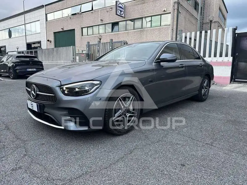 2020 Mercedes Benz E 300