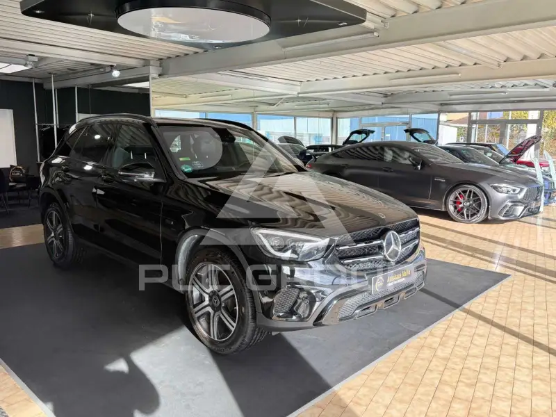 2020 Mercedes Benz GLC 300