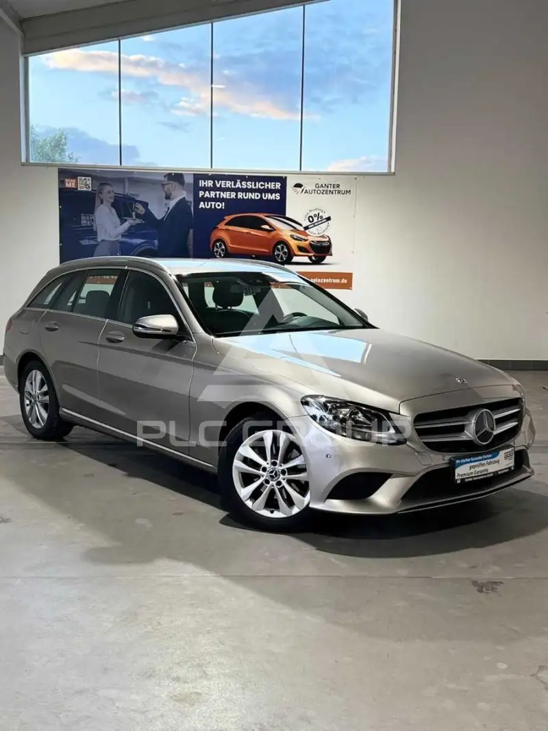 2020 Mercedes Benz C 220