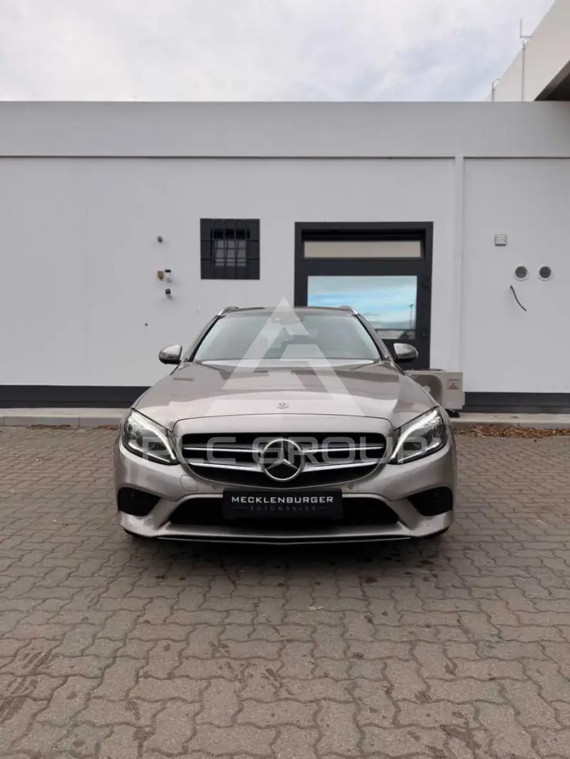 2020 Mercedes Benz C 220