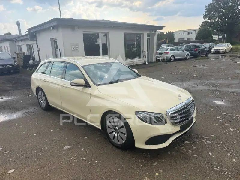 2020 Mercedes Benz E 200