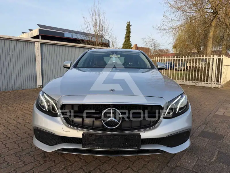 2020 Mercedes Benz E 200