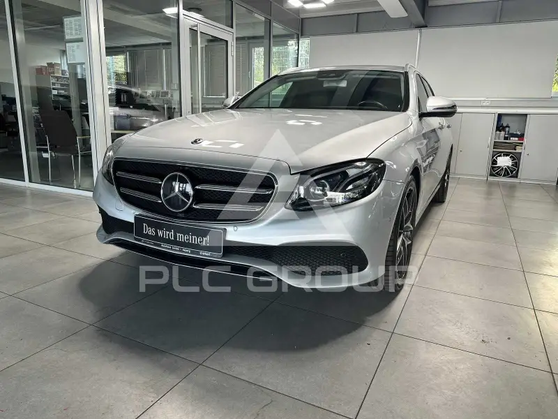 2020 Mercedes Benz E 200