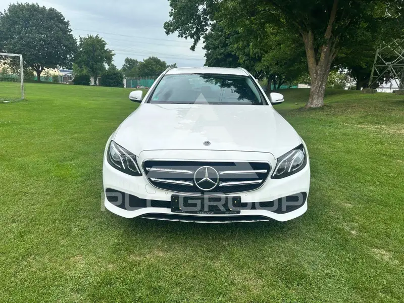 2020 Mercedes Benz E 200