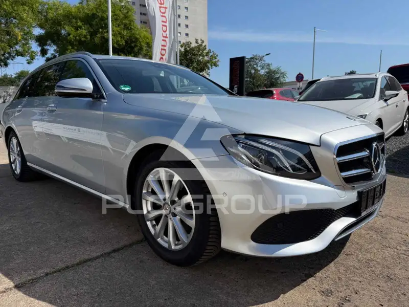 2020 Mercedes Benz E 200