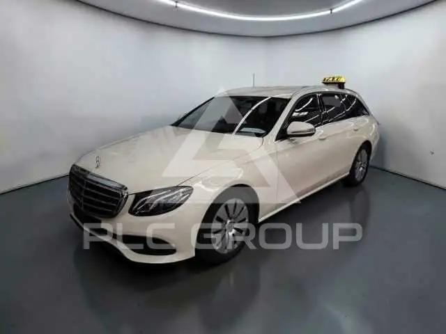 2020 Mercedes Benz E 200