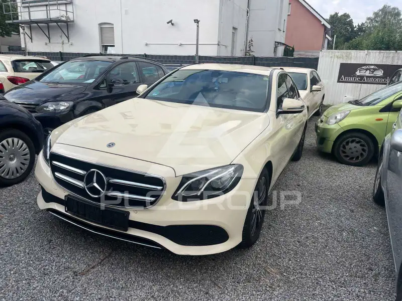 2020 Mercedes Benz E 200