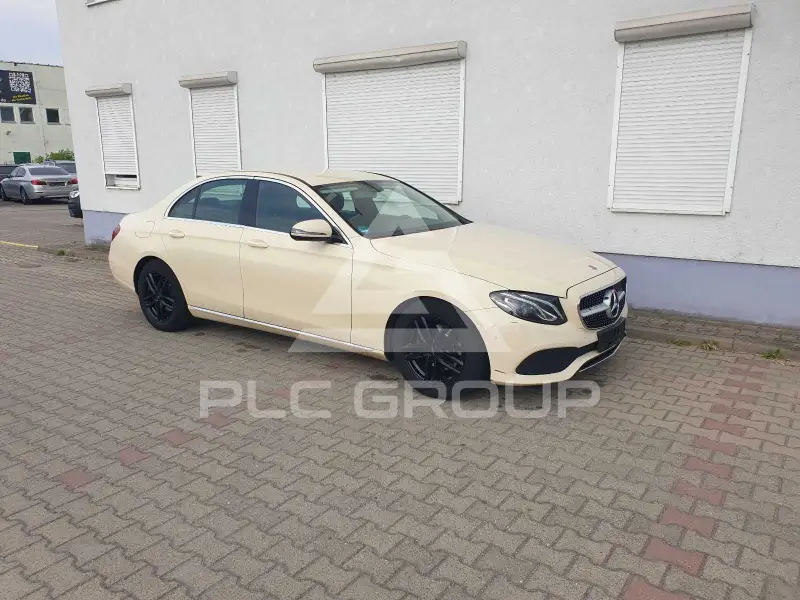 2020 Mercedes Benz E 200