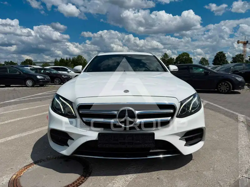 2020 Mercedes Benz E 220