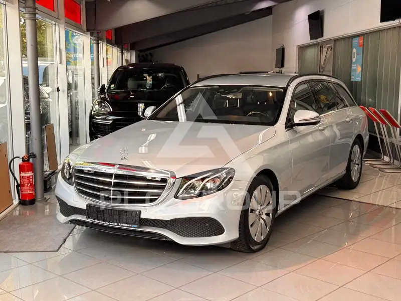 2020 Mercedes Benz E 220