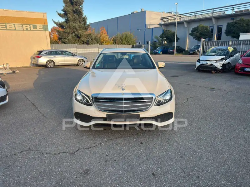 2020 Mercedes Benz E 220