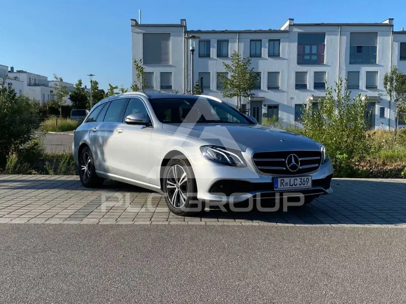 2020 Mercedes Benz E 220