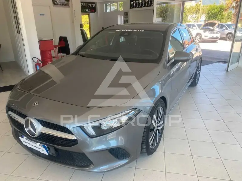 2020 Mercedes Benz A 160
