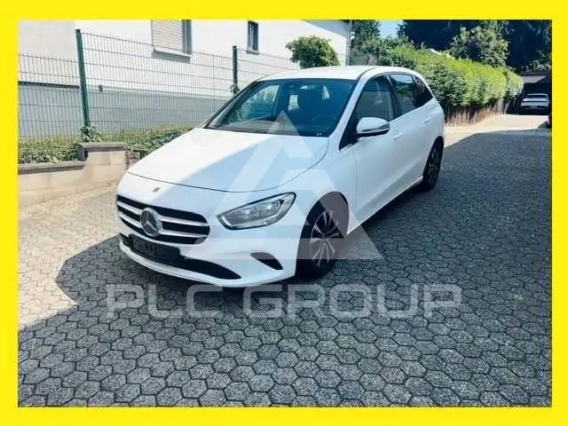 2020 Mercedes Benz B 180