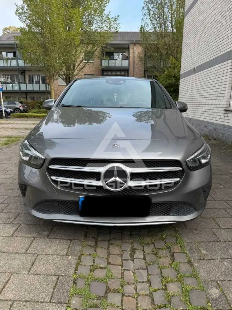 2020 Mercedes Benz B 180