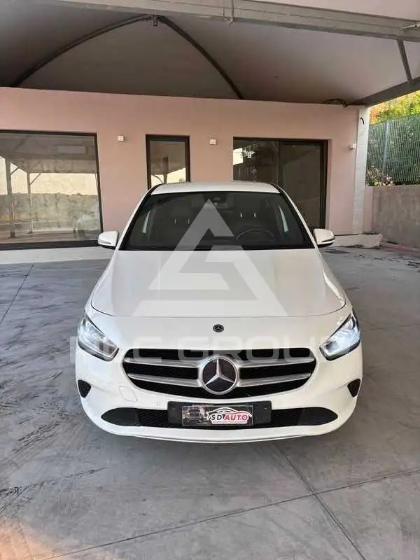 2020 Mercedes Benz B 180